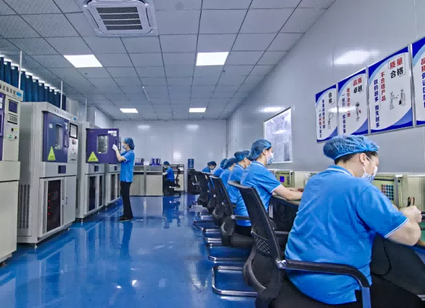 Electronic component testing equipment